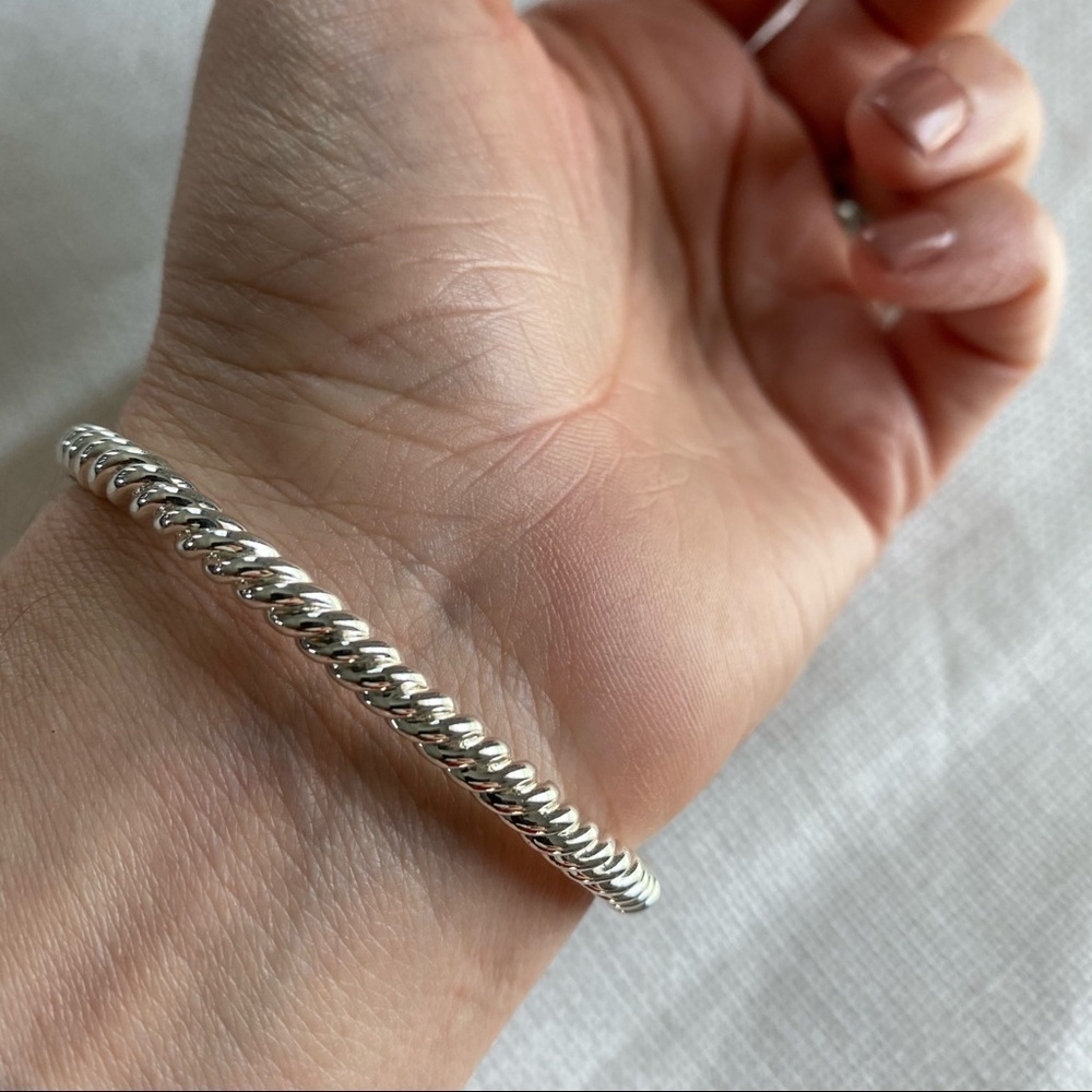 Silver Twisted Rope Bangle With Purple Stones & Gold Accents - Picture 5 of 7
